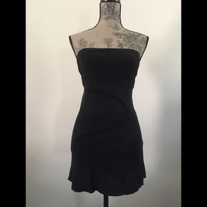 Forever 21 black strapless mini dress; Size Small